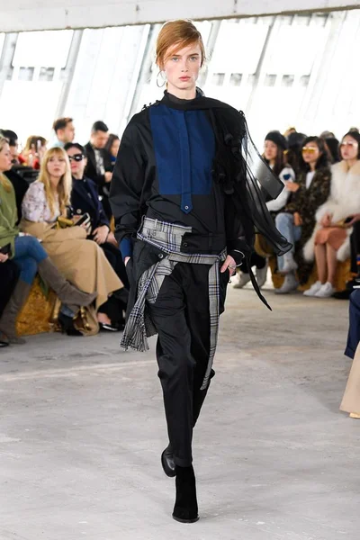 Look 42
